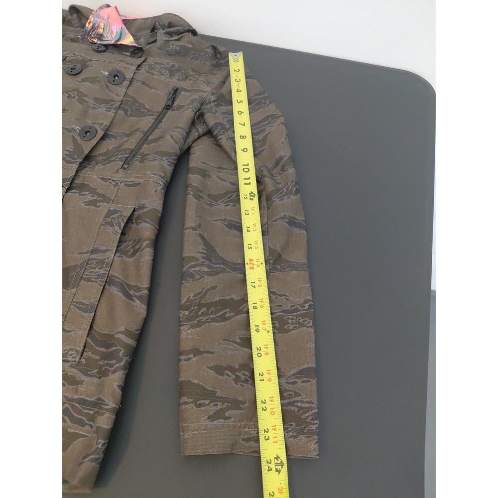 VTG Hurley Double Breasted Women LARGE Hood Camo VIVID Hawaiian Pink Y2K Skater - Picture 10 of 16